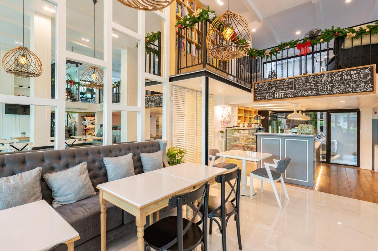 White Ivory Bed And Breakfast Bangkok Exteriör bild
