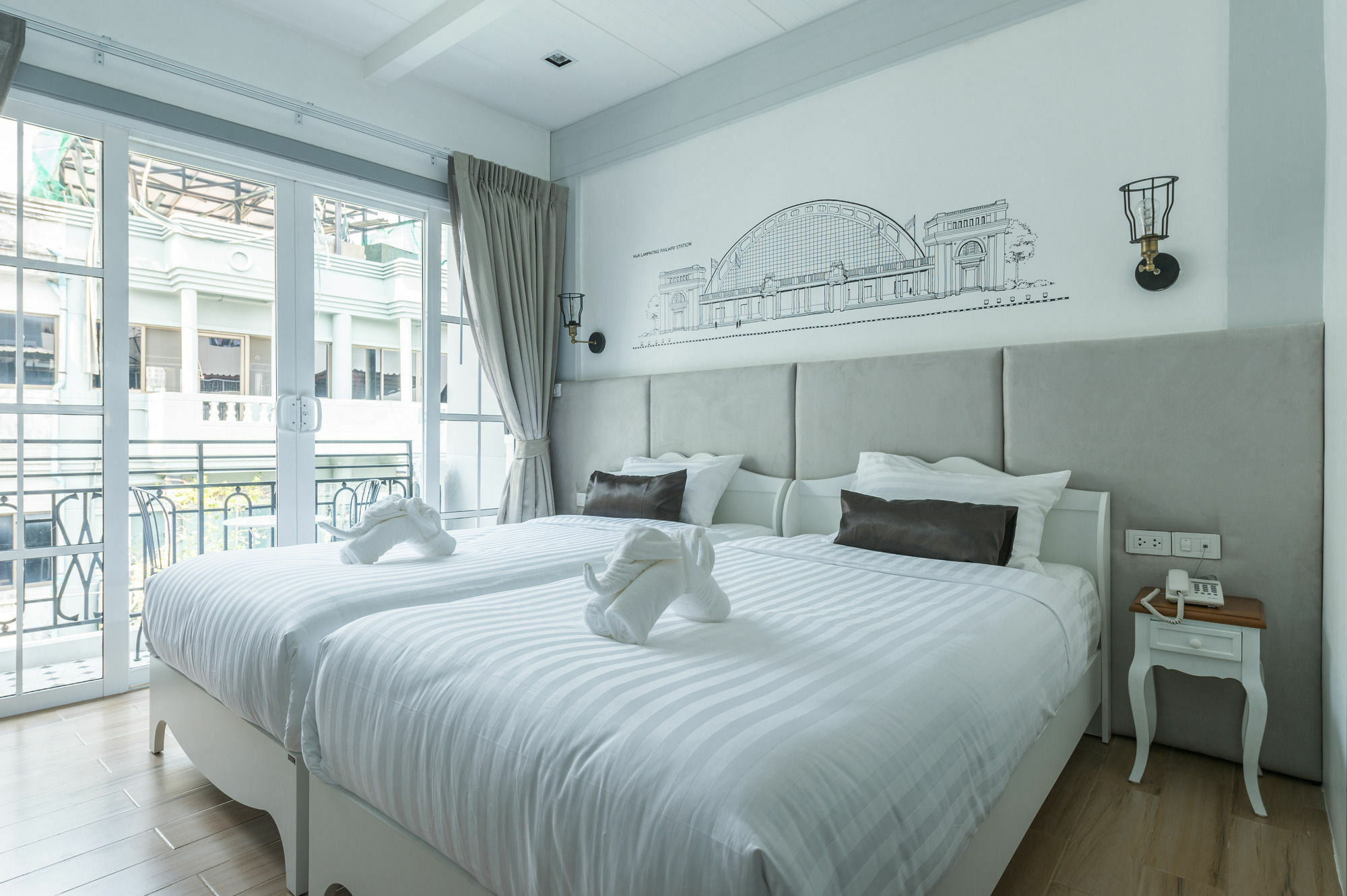 White Ivory Bed And Breakfast Bangkok Exteriör bild