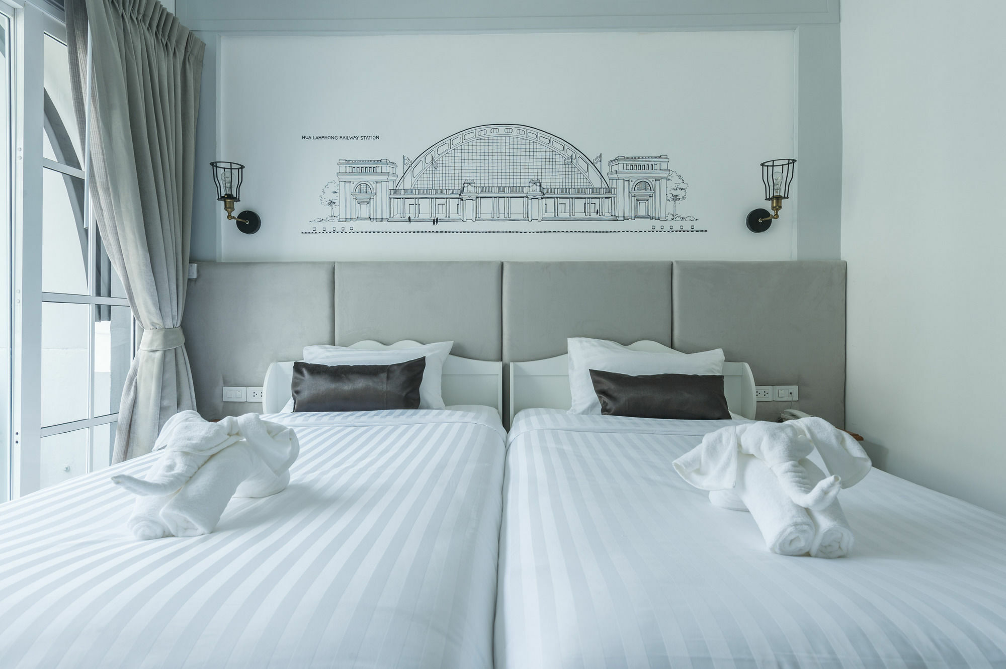 White Ivory Bed And Breakfast Bangkok Exteriör bild