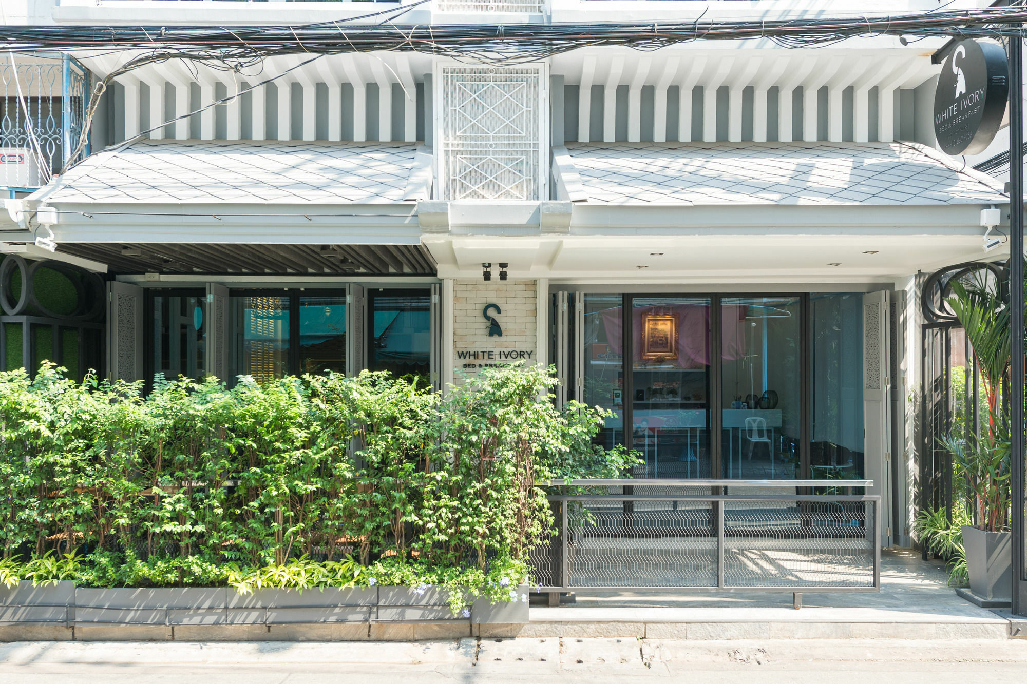 White Ivory Bed And Breakfast Bangkok Exteriör bild